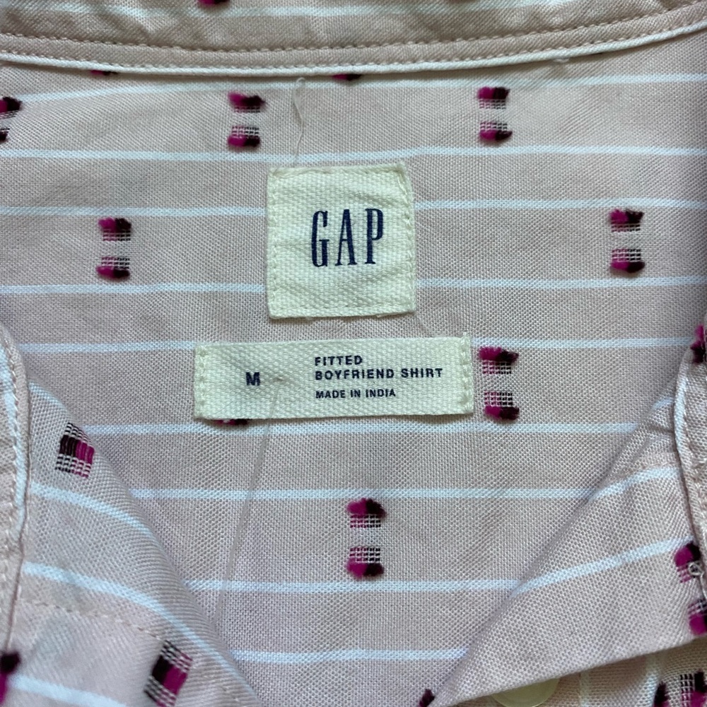 Gap Womens Fitted Boyfriend Shirt Pink Striped Button Down Size Medium NWT - Picture 3 of 8